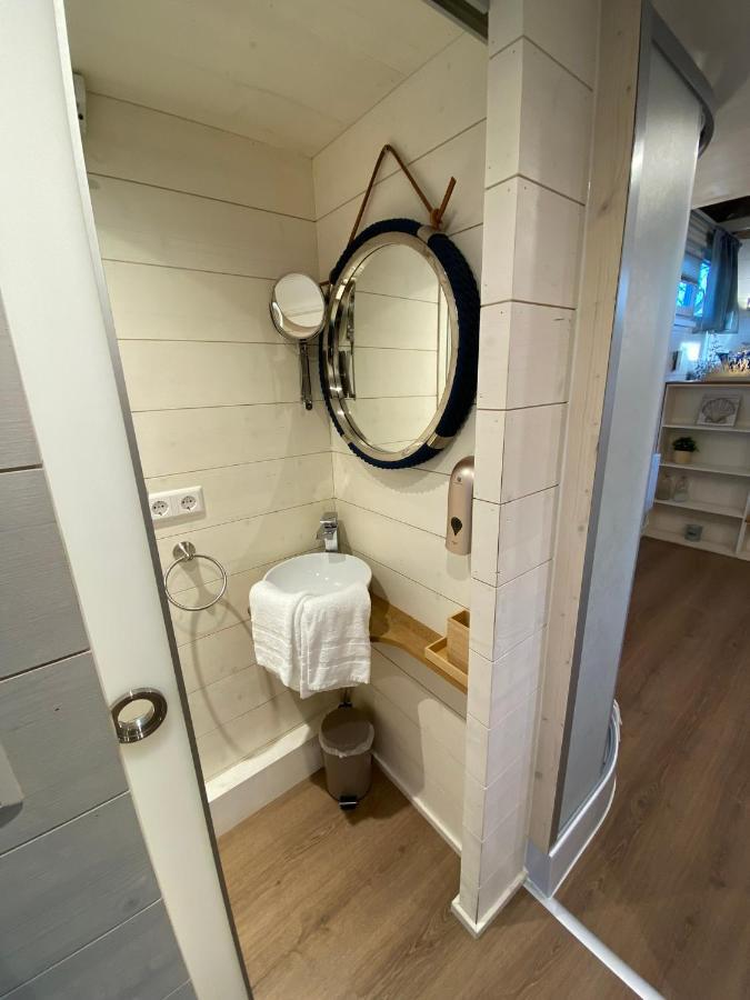 Tiny House Ems Im Pier9 Tiny House Hotel Hamm  Exterior foto